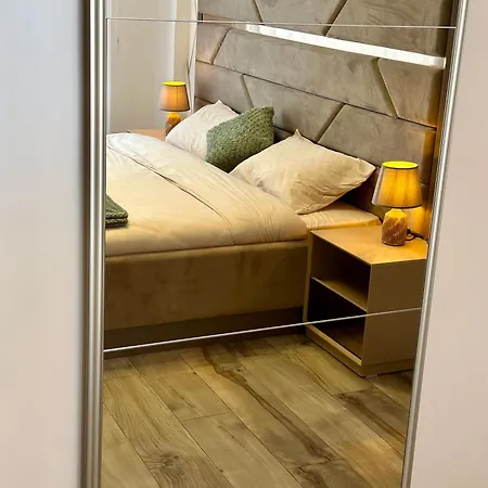 Elite East Gate Living